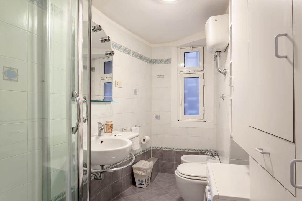 Rome As You Feel - Mosaico Apartment Δωμάτιο φωτογραφία